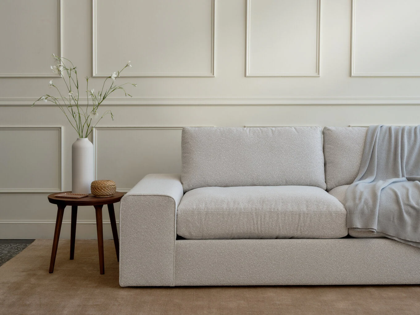 Blumen Chaise Sectional in Natural Latex - Image 3