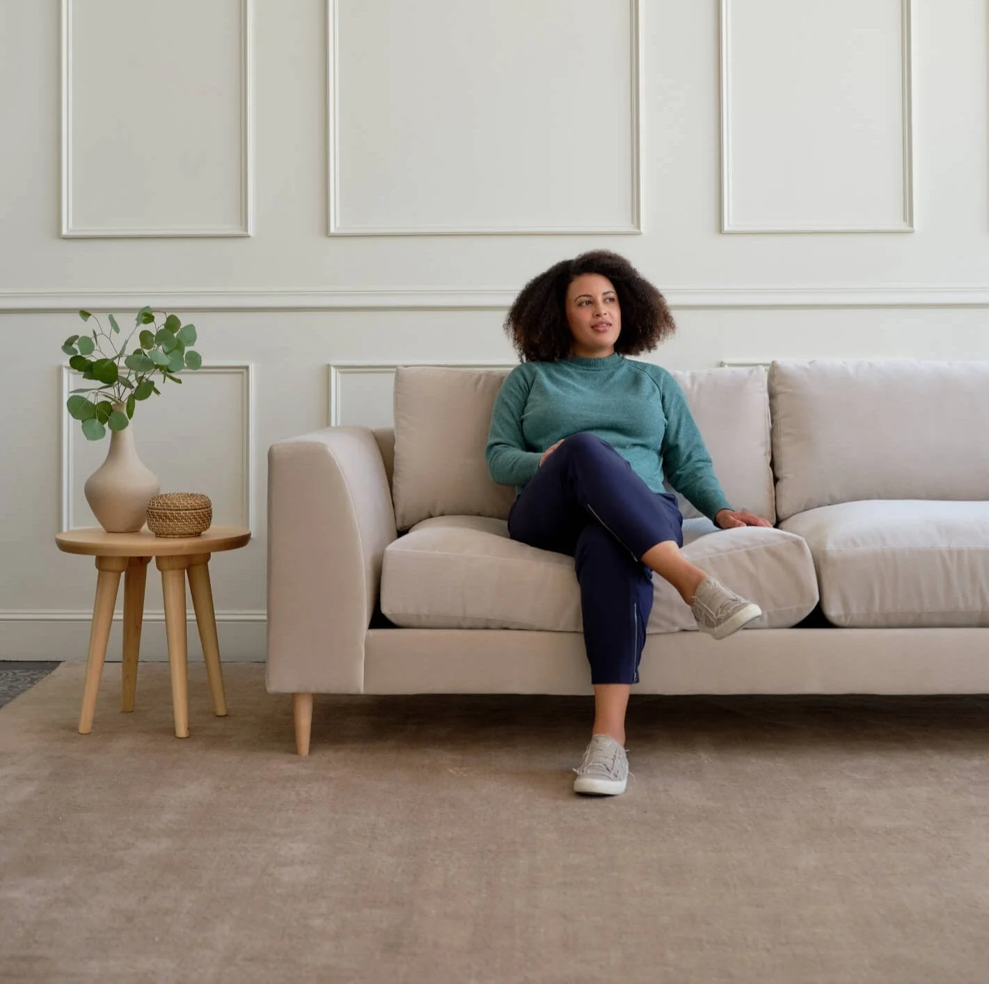 Dekayess Chaise Sectional in Natural Latex - Image 4