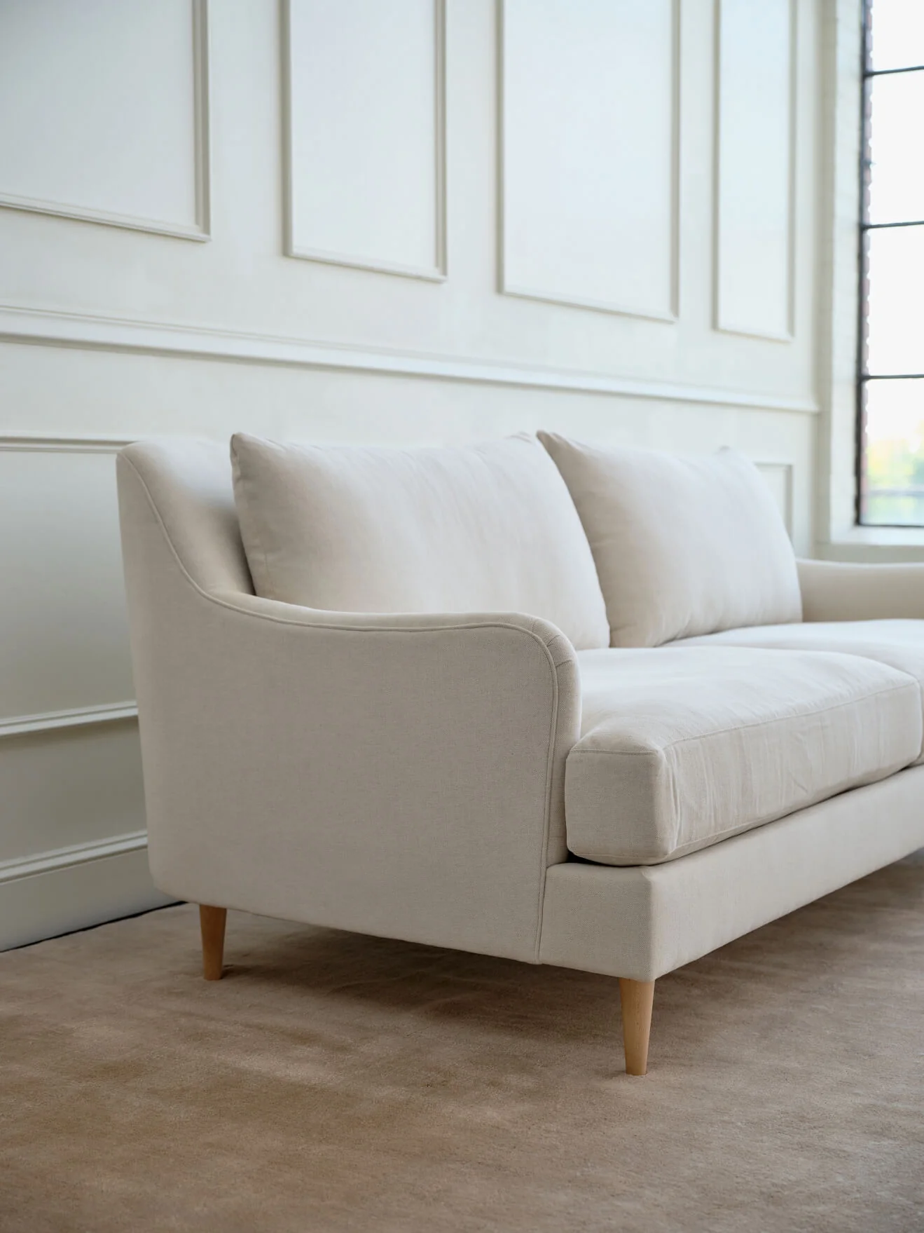 Kaydan Sofa in Natural Latex - Image 5