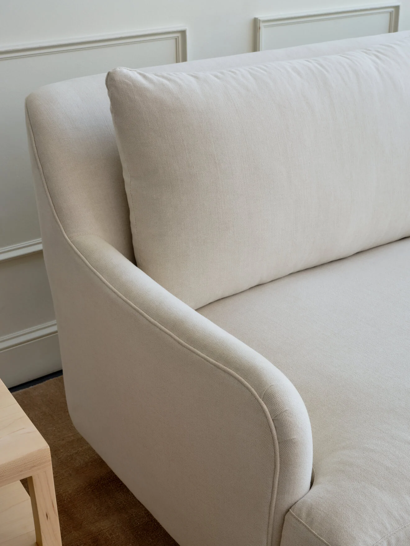 Kaydan Sofa in Natural Latex - Image 8