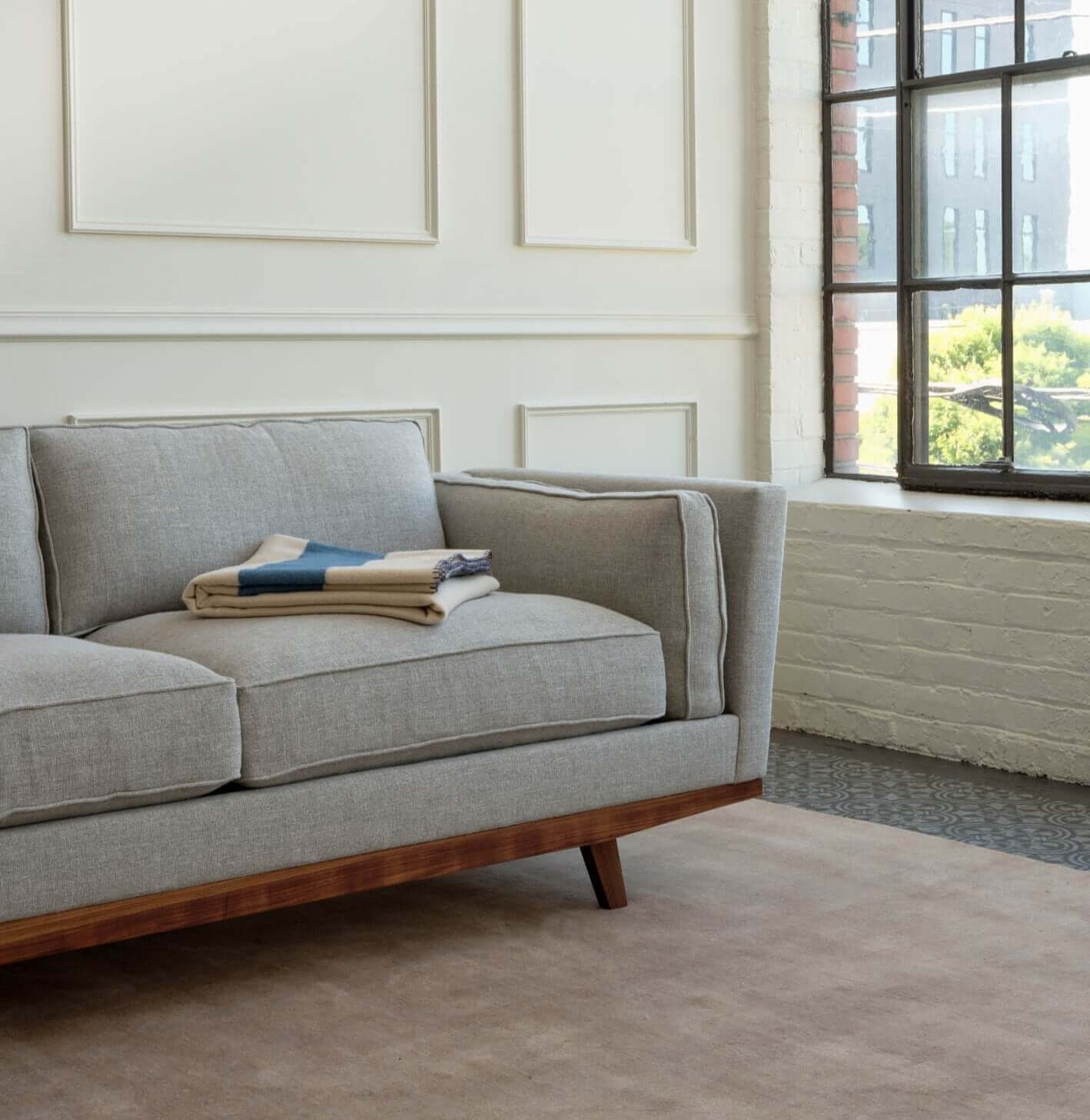 Kirnik Sofa in Natural Latex - Image 7