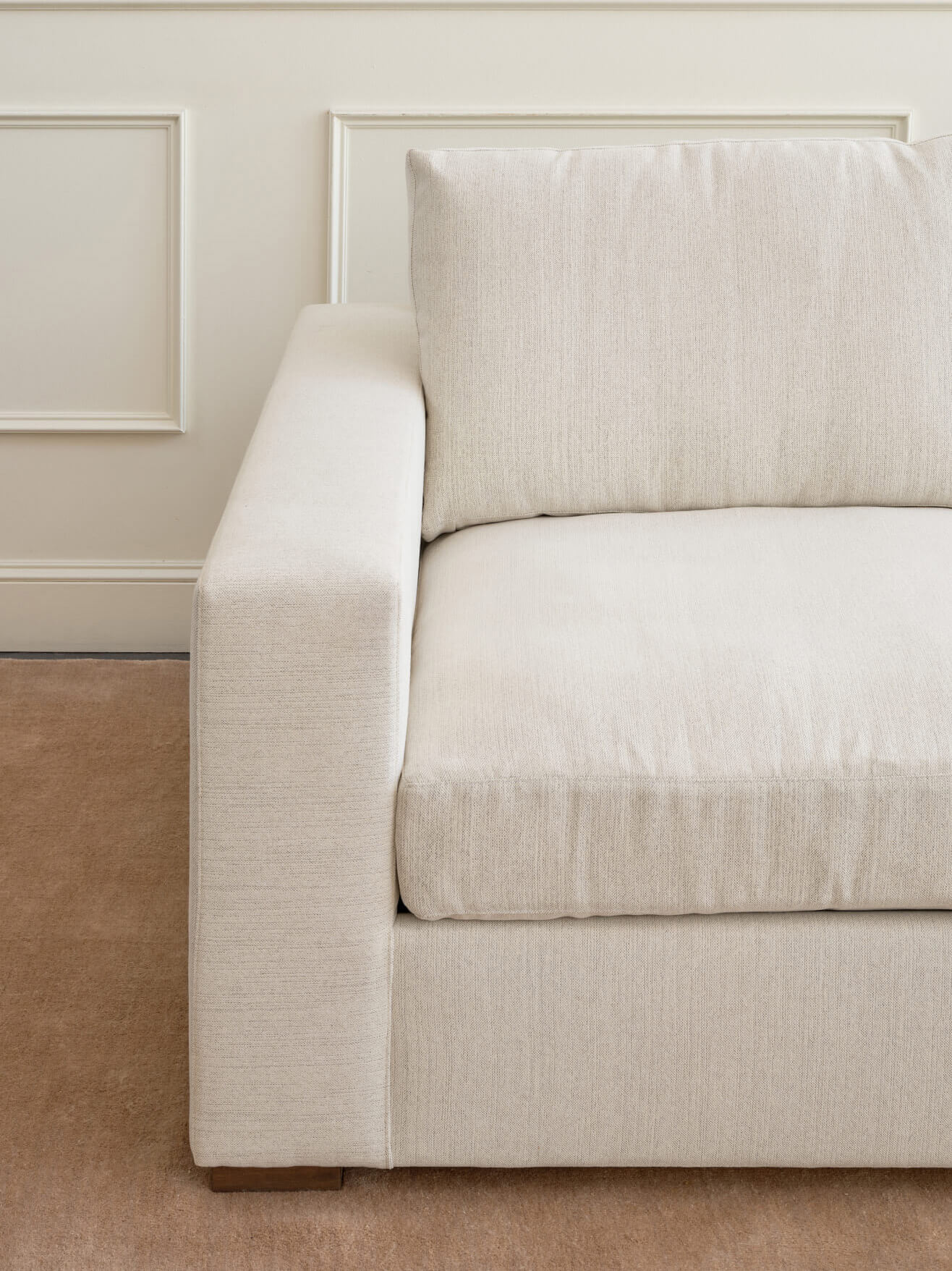 Rio Plush Chair - Image 4