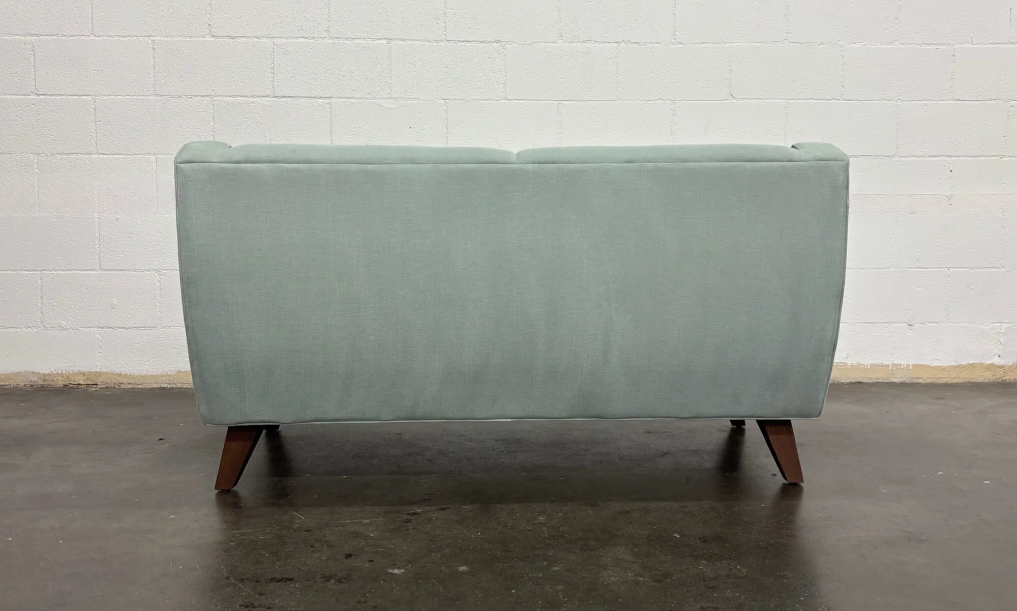 Zavis Loveseat in Natural Latex - Image 4