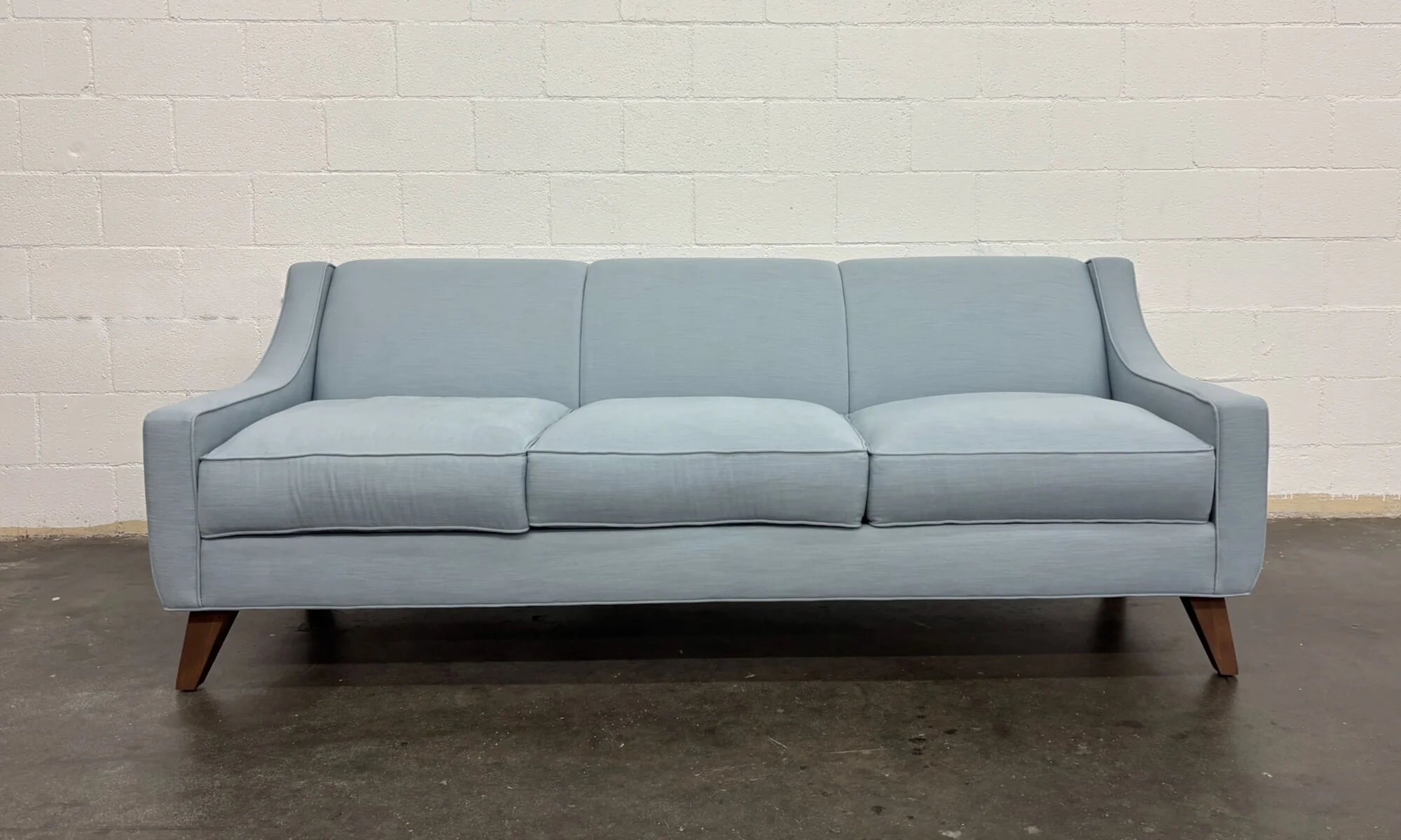 Zavis Sofa in Natural Latex and Idan Ottoman - Image 5